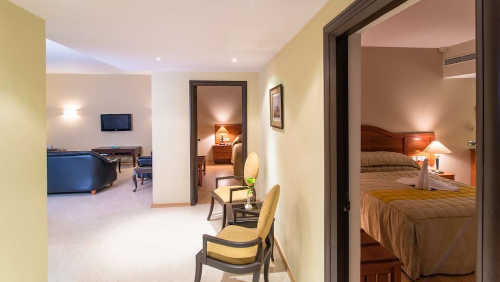 Halcyon Hotel Residences 20/55