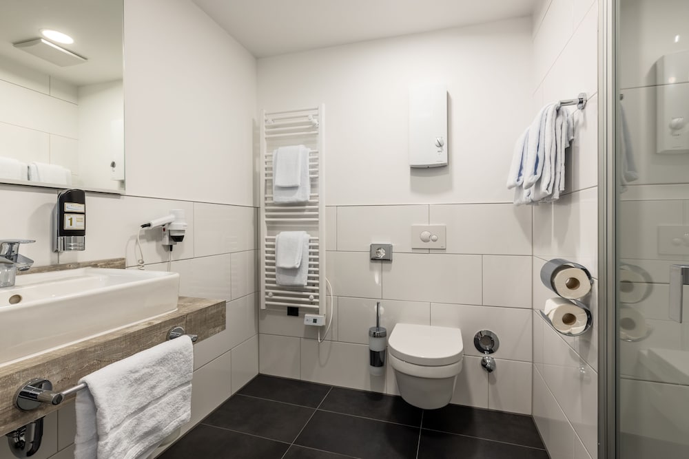 Trip Inn Living and Suites 40/42