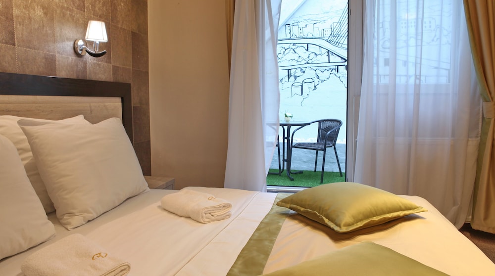 Garni Hotel Vozarev 41/67