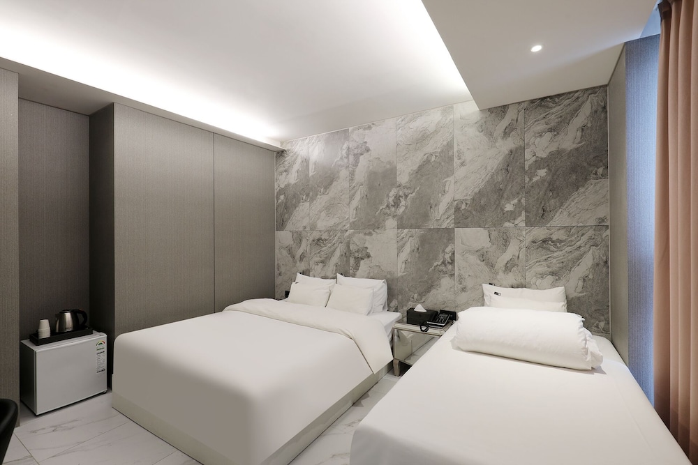 Hotel The Designers Premier Kondae 28/74
