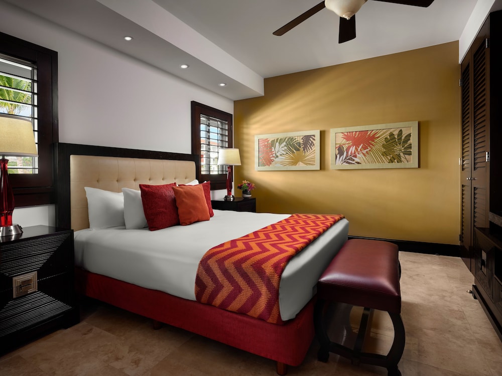 2 BEDROOMS, PENTHOUSE, GARDEN VIEW