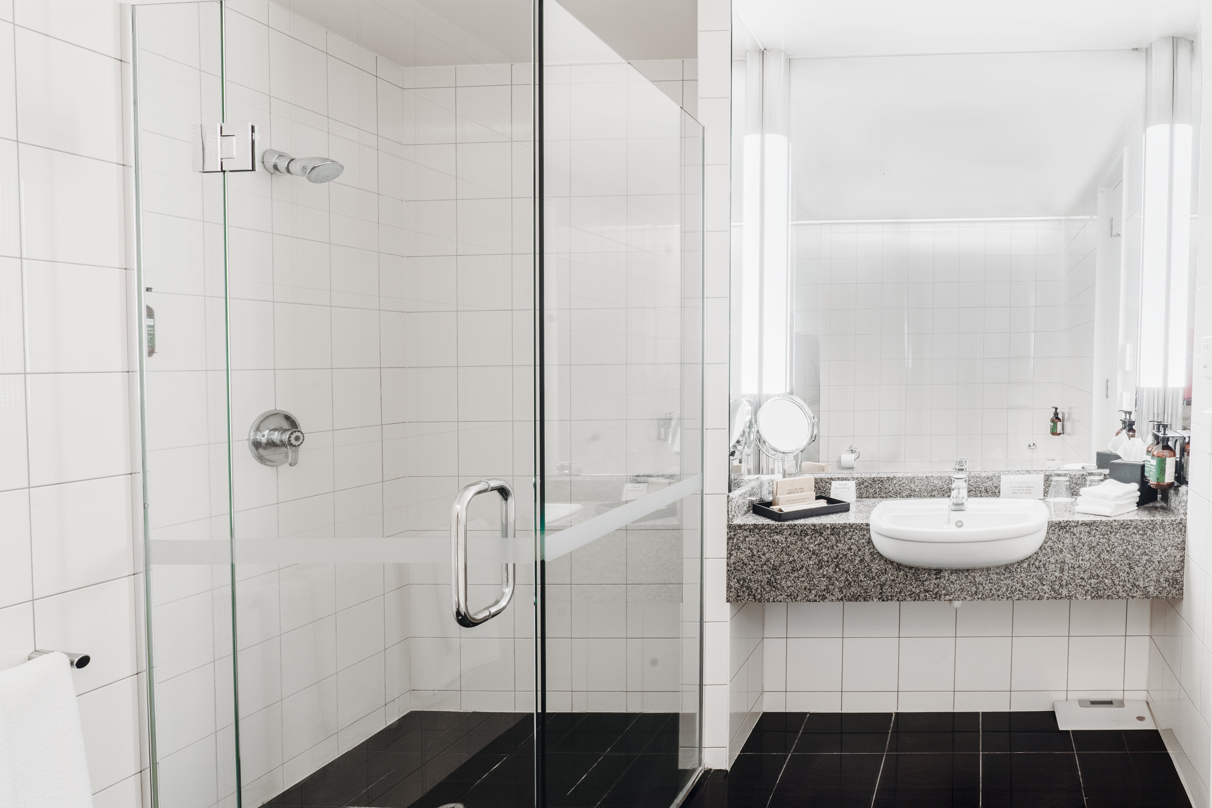 Crowne Plaza Auckland 76/77
