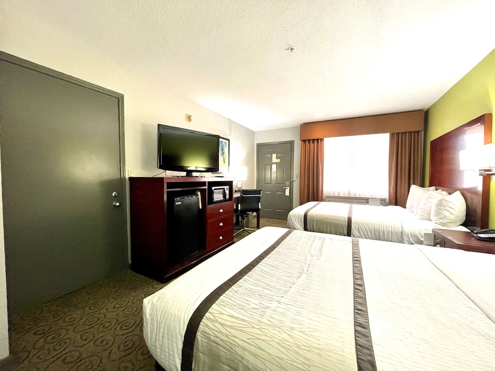 Surestay Hotel By Best Western Deer Park 12/31