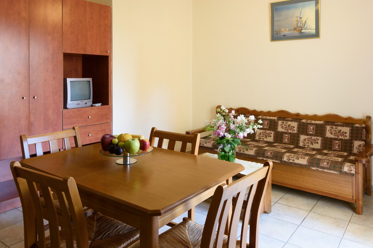 Argyro Apartments & Studios 6/12