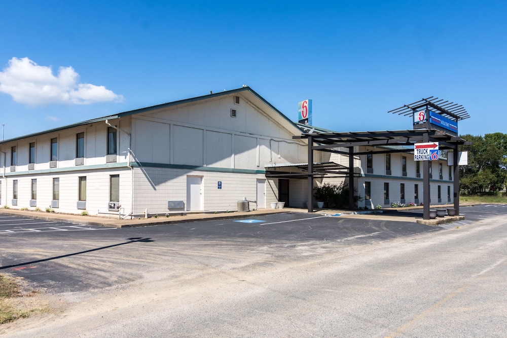 Motel6 Arkadelphia, AR in ARKADELPHIA - AR