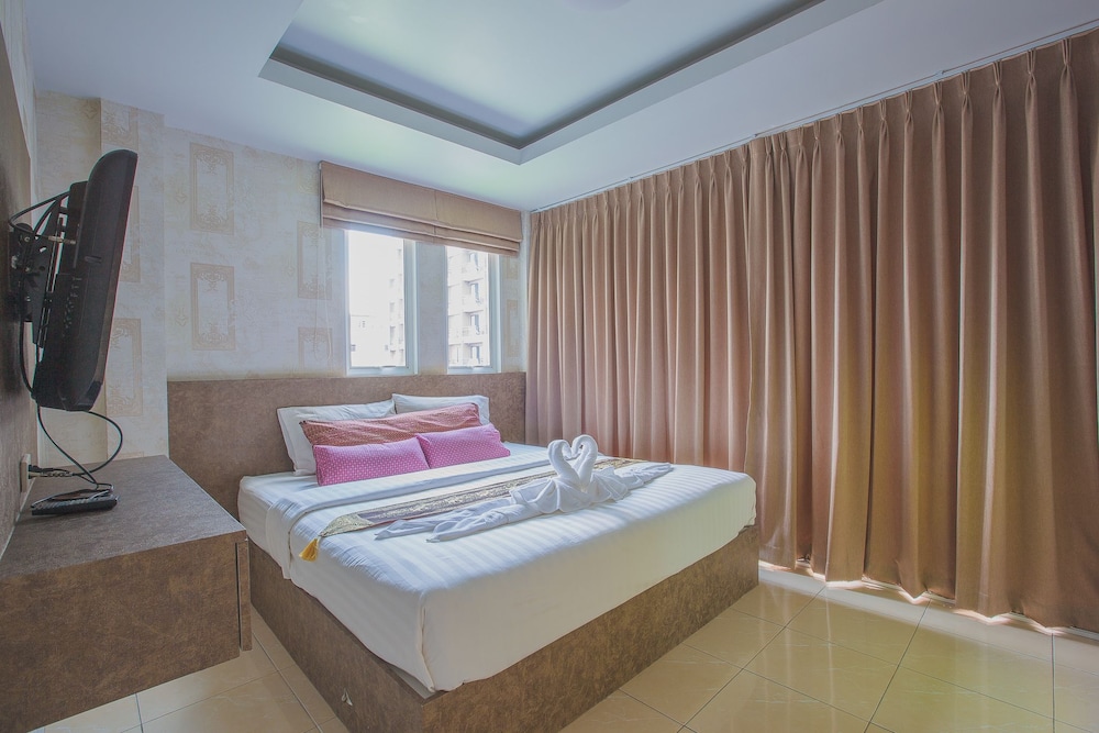 Jasmine House At Pattaya 5/17