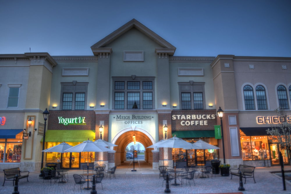 HOLIDAY INN EXPRESS & SUITES TOLEDO SOUTH - PERRYSBURG 5/53
