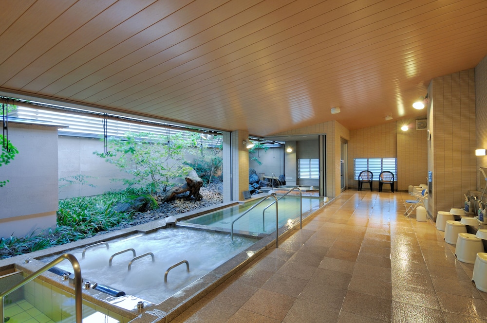 Kanazawa Manten Hotel-ekimae 16/25