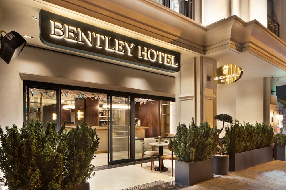 Bentley Hotel Old City 8/67