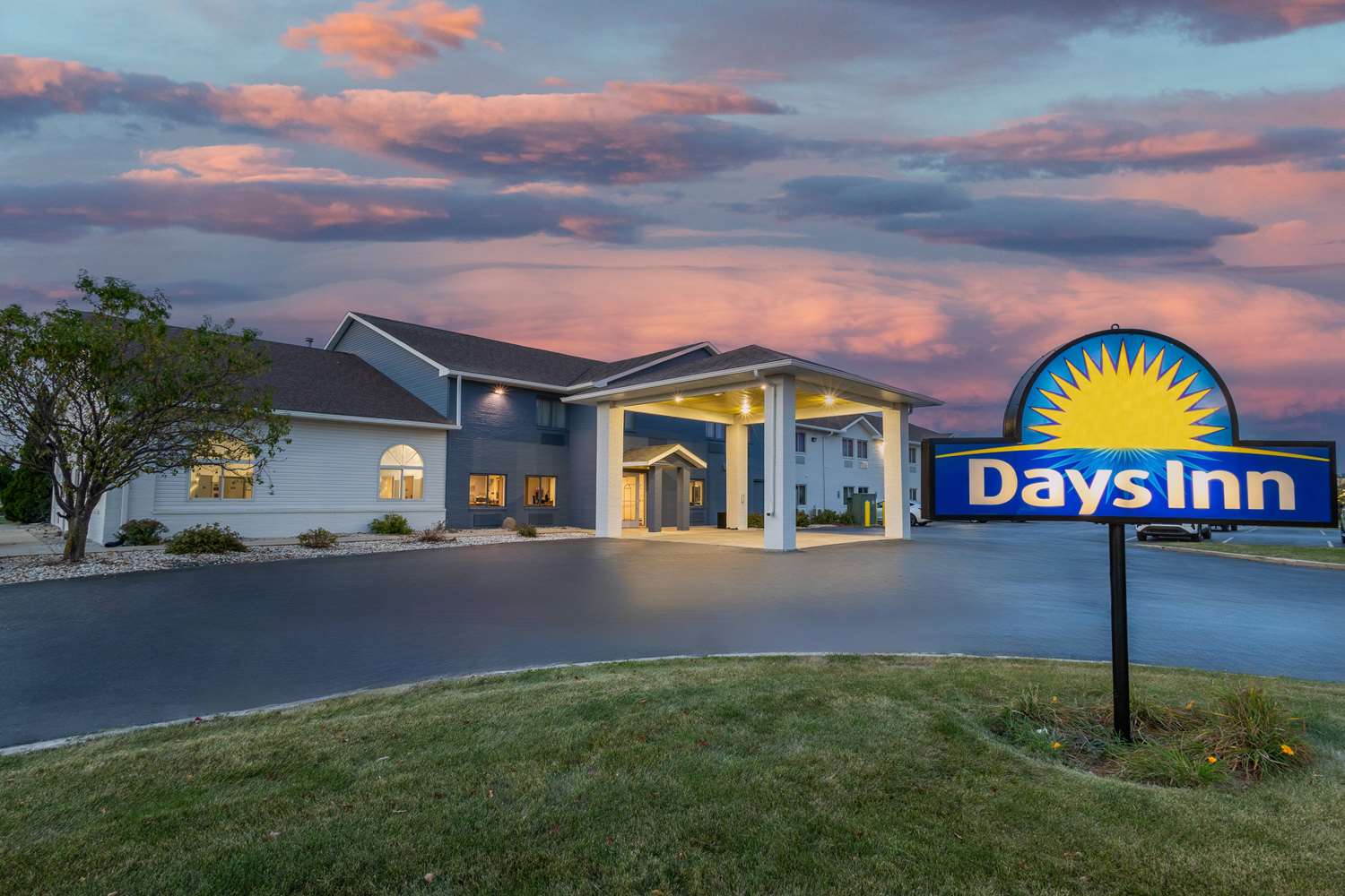Days Inn by Wyndham Sturtevant / Racine / Mount Pleasant 71/78