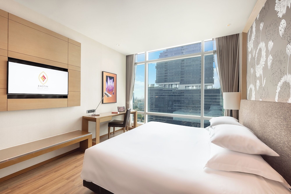 Sky, Superior, King Bed