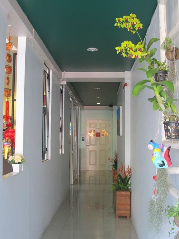 Machima House 8/34
