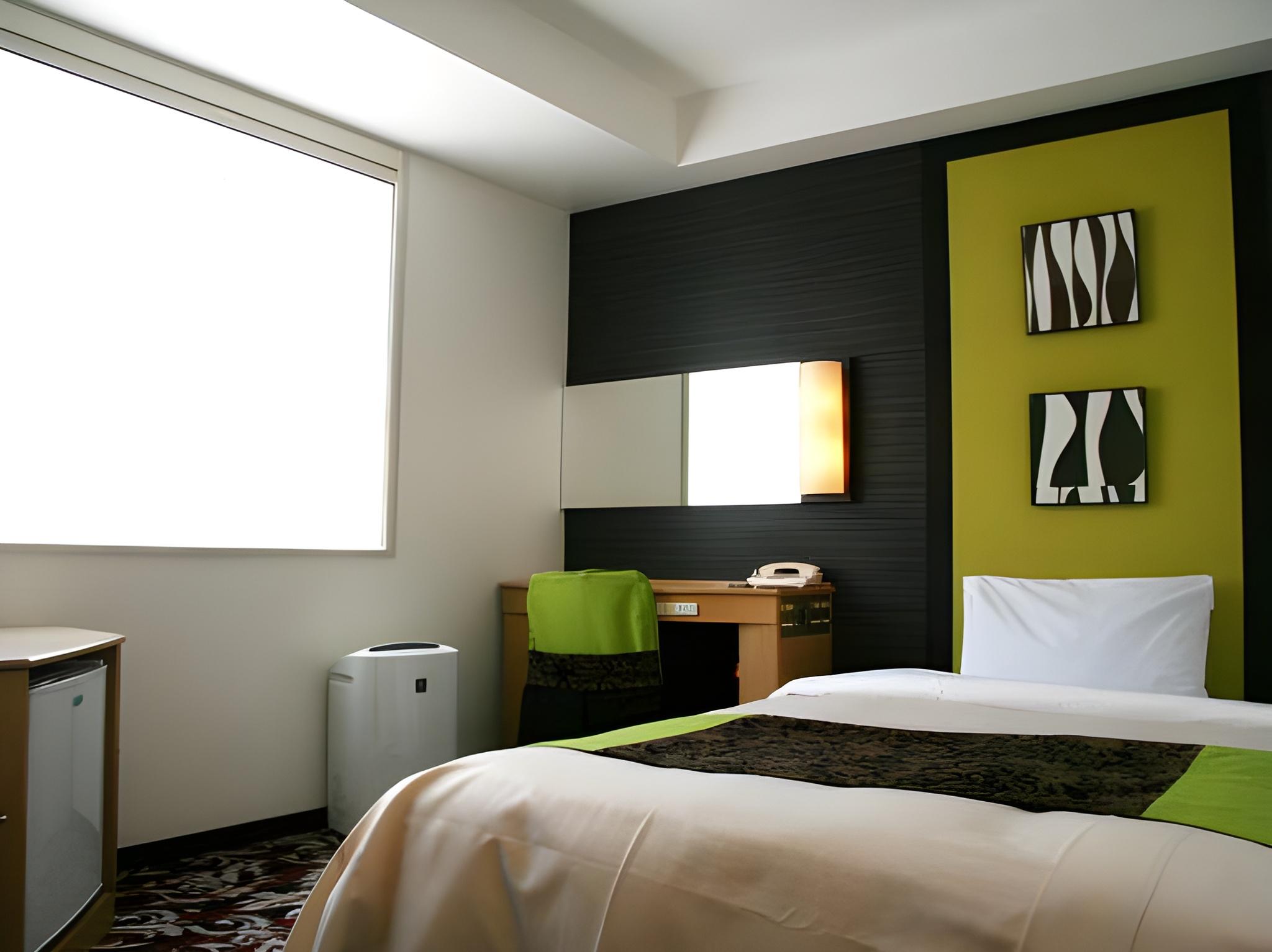 Semi Room, Premium, Semi Double Bed