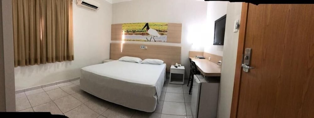 Veneza Palace Hotel 41/42