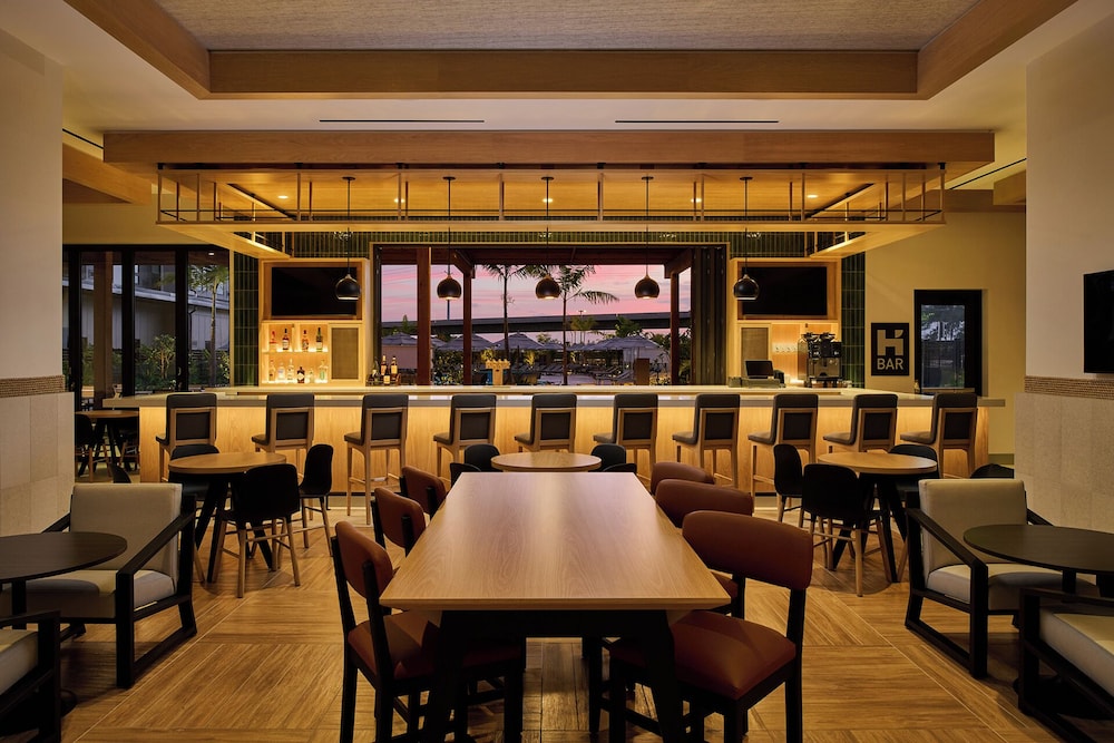 Hyatt Place at Ho'opili 46/50