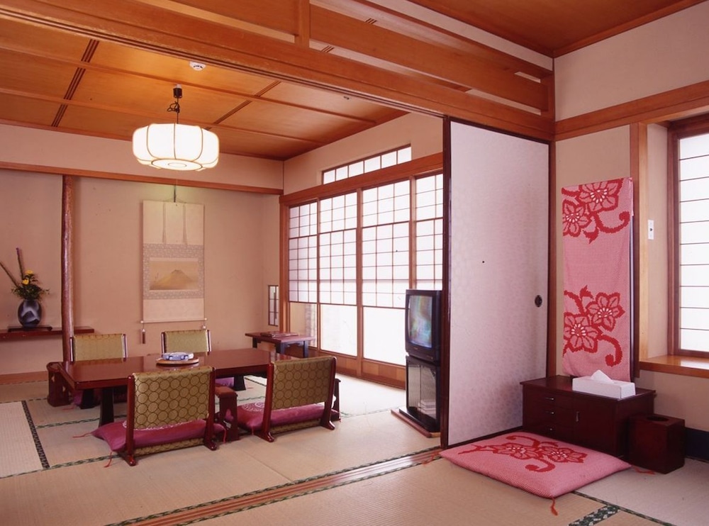 OHITO HOTEL 31/48