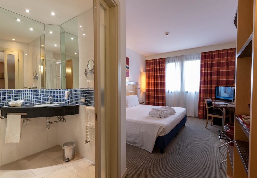 Best Western Palace Inn 17/39