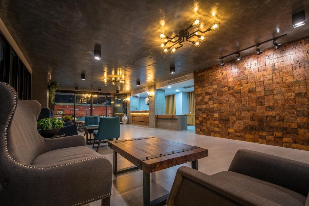 De V Loft Hotel 13/25