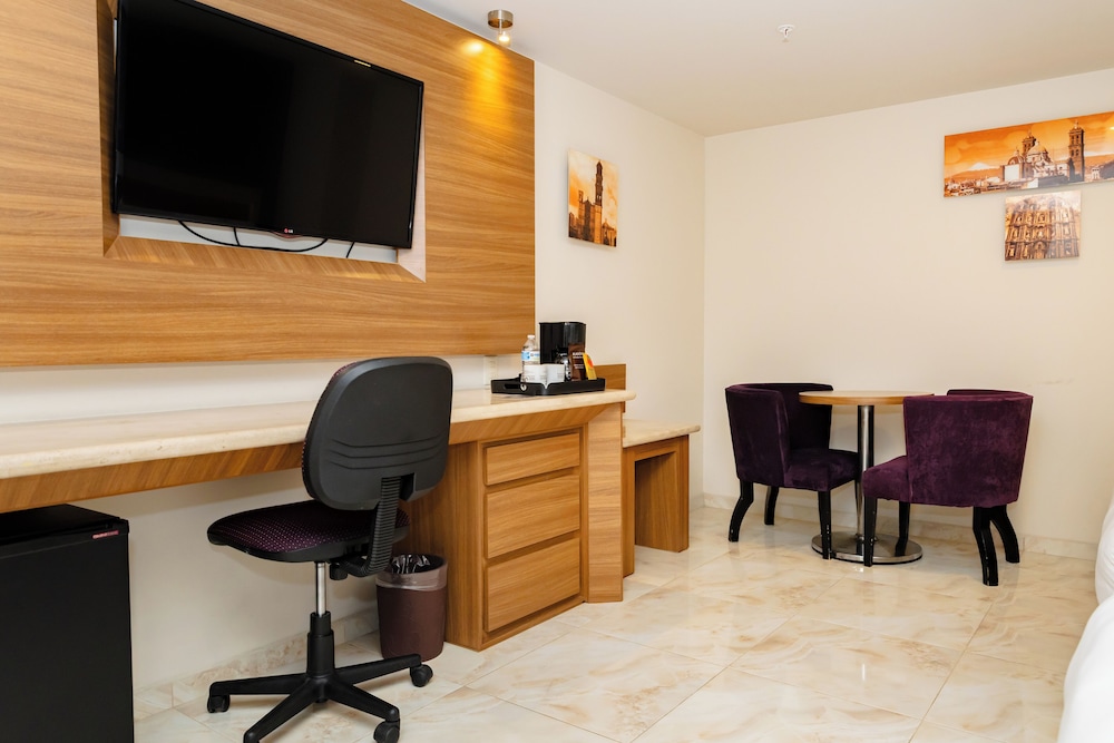 Jf Grand Hotel Ex Barcelo Jf Puebla 40/50