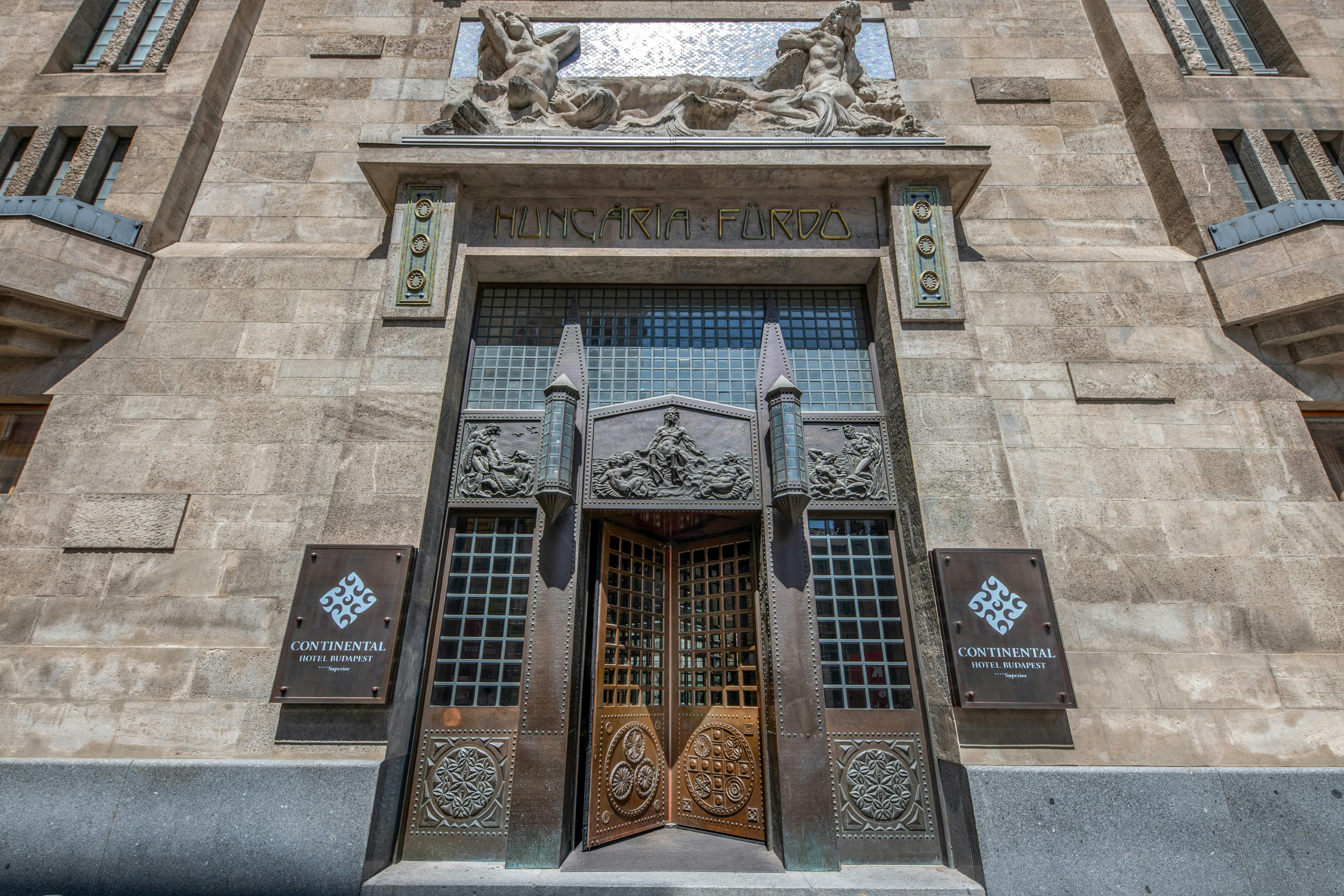 Continental Hotel Budapest 3/50