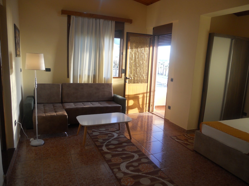 Hotel Onorato 20/36