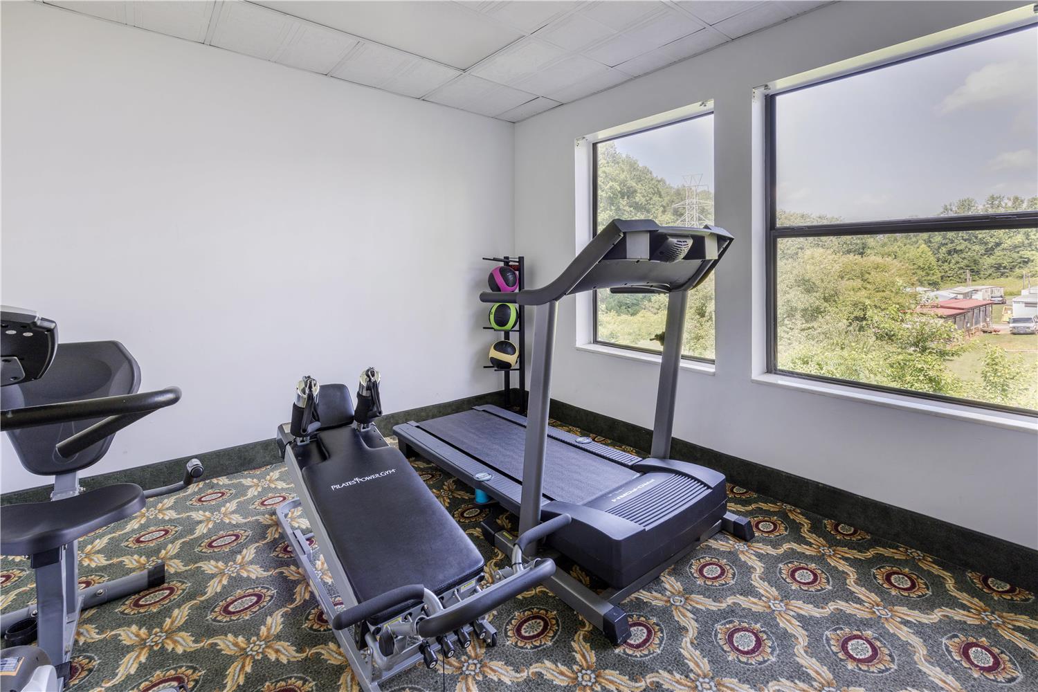SureStay Hotel by Best Western Morganton 6/8
