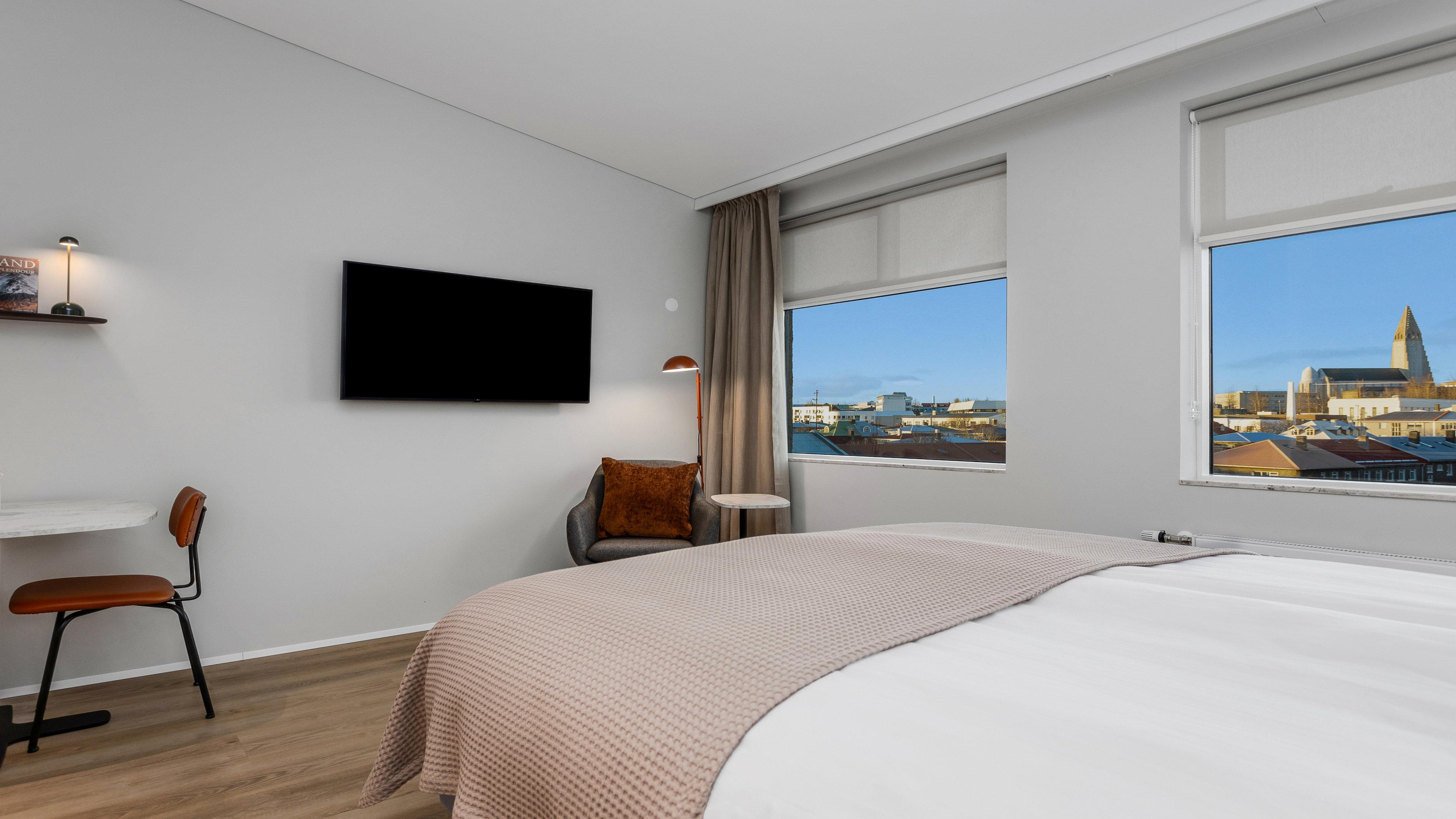 Studio, Queen Bed, Cathedral View, Kitchen