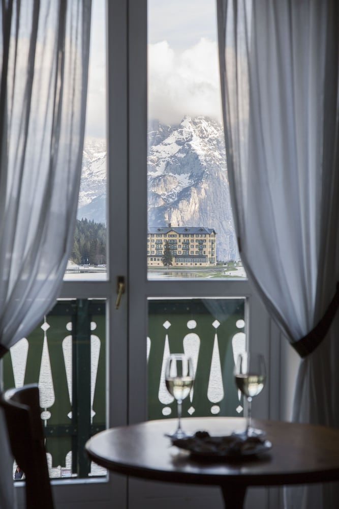 GRAND HOTEL MISURINA 13/87