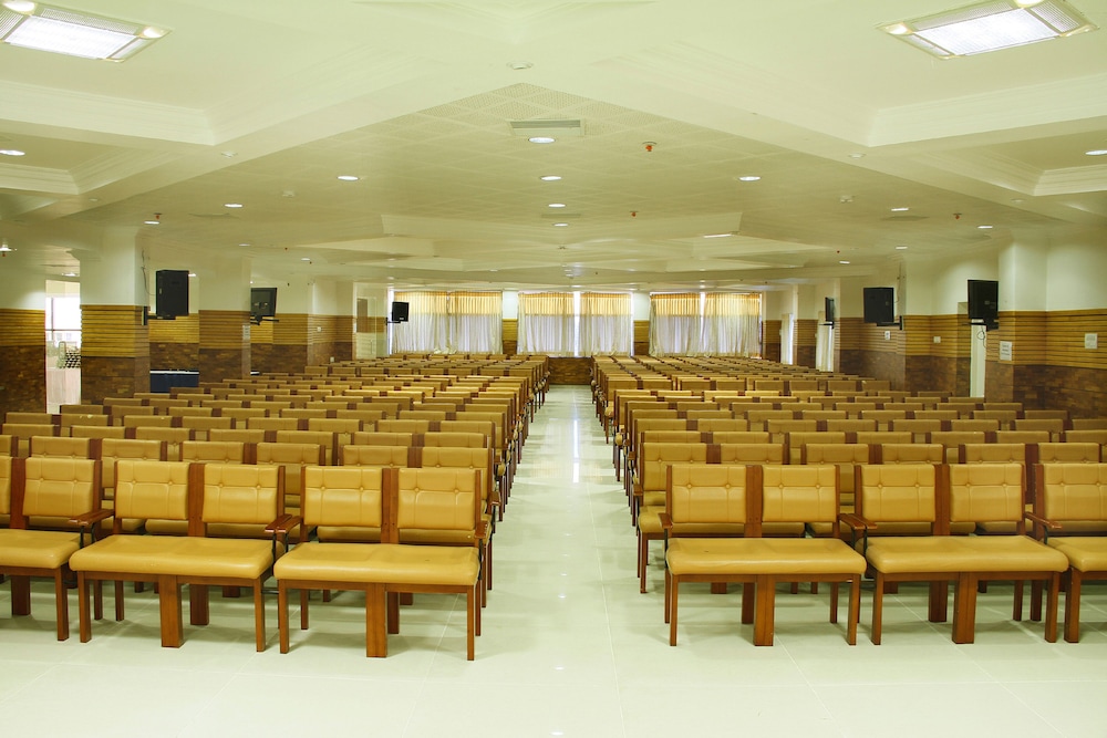 Hotel DSF Grand Plaza 26/31