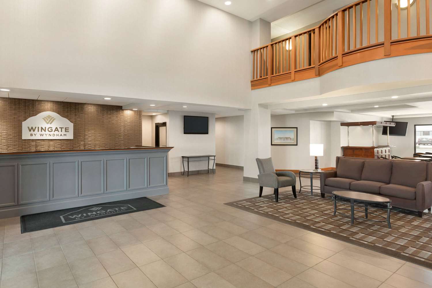 Wingate By Wyndham Cincinnati Blue Ash 1/28