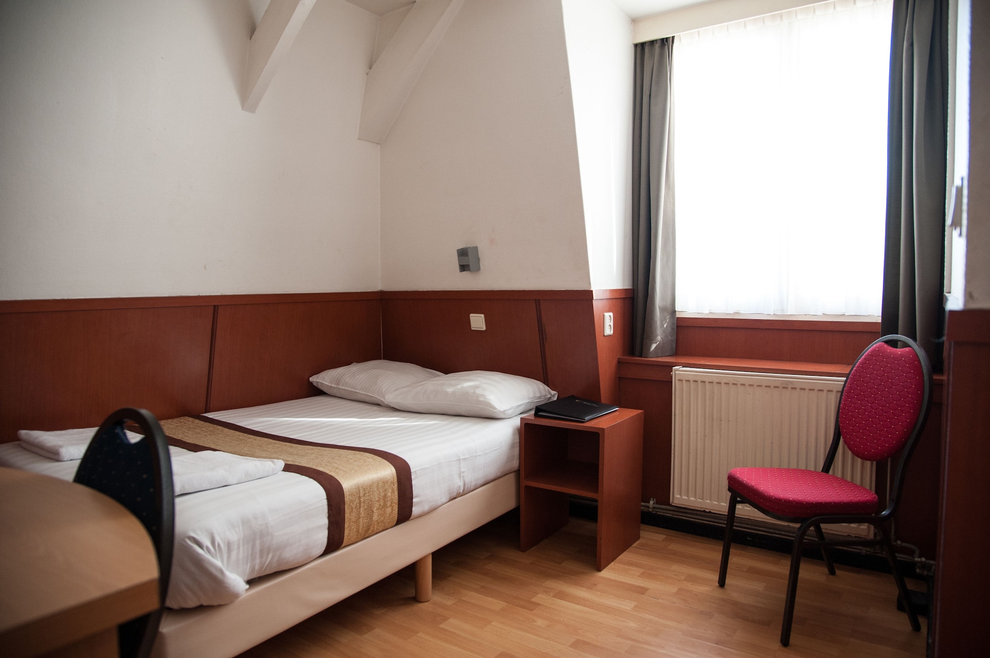 STANDARD, DOUBLE BED, PRIVATE BATHROOM