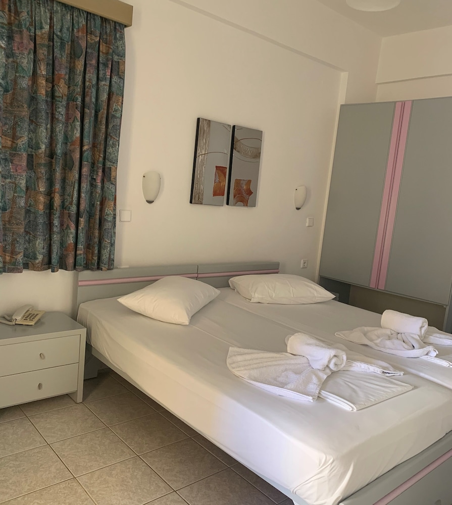 Ermis Suites 11/51
