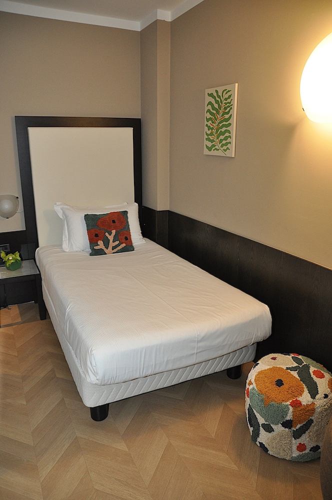 Hotel Comtur 18/62