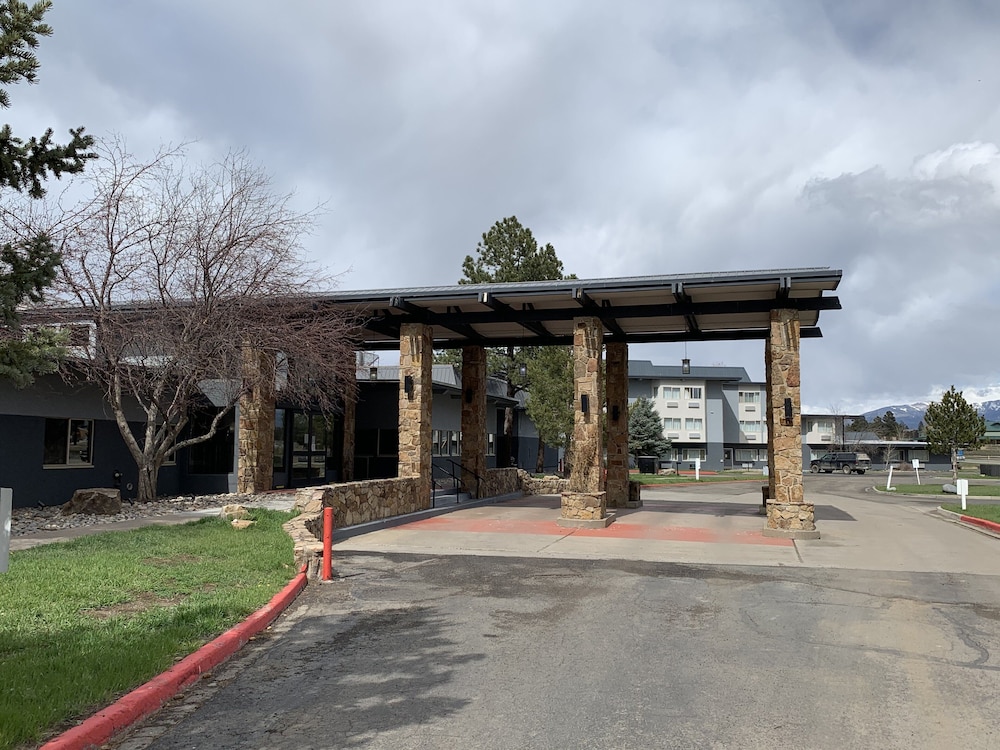 Pagosa Lodge