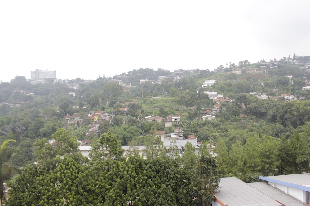 MARBELLA SUITES BANDUNG 63/73
