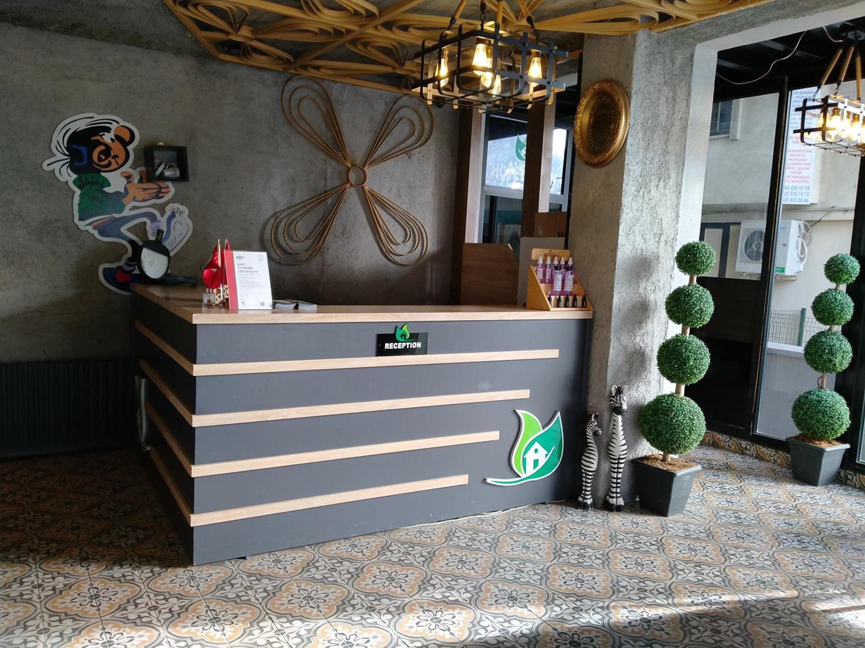 Edrin Hotel 7/32