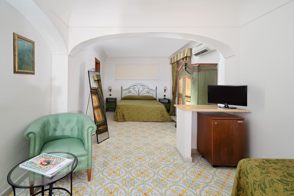 Hotel il Girasole 49/74