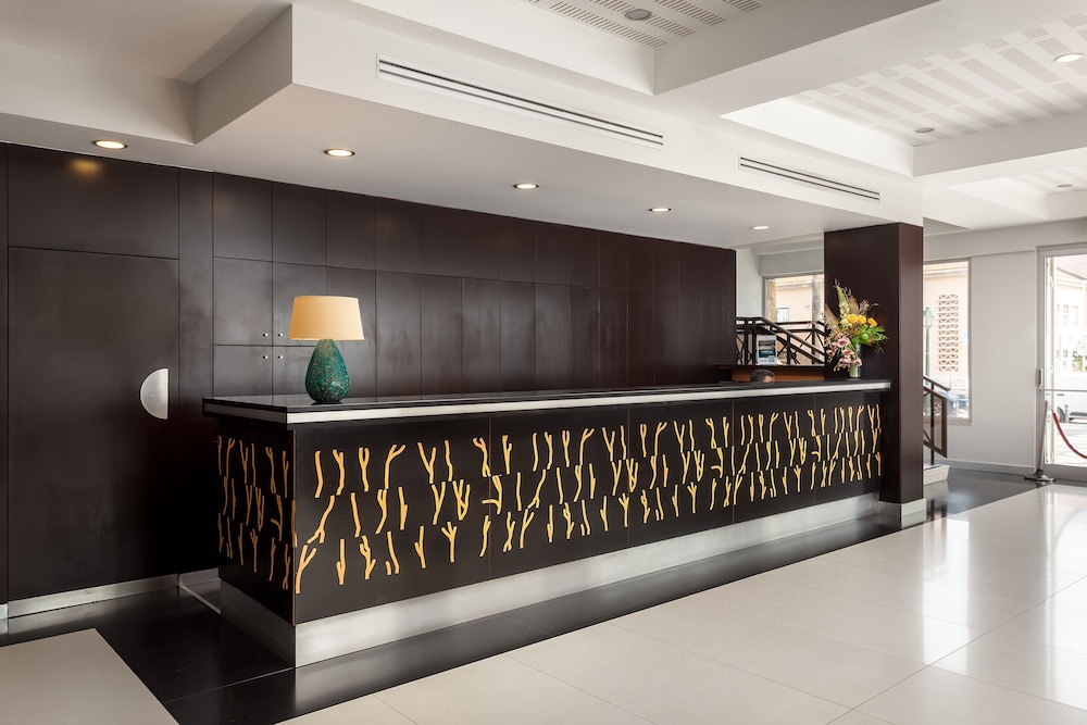 Hotel Baia 7/48