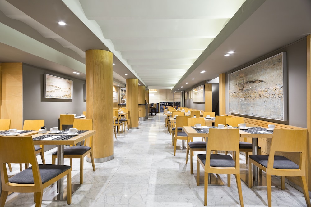 Acta Atrium Palace 29/42