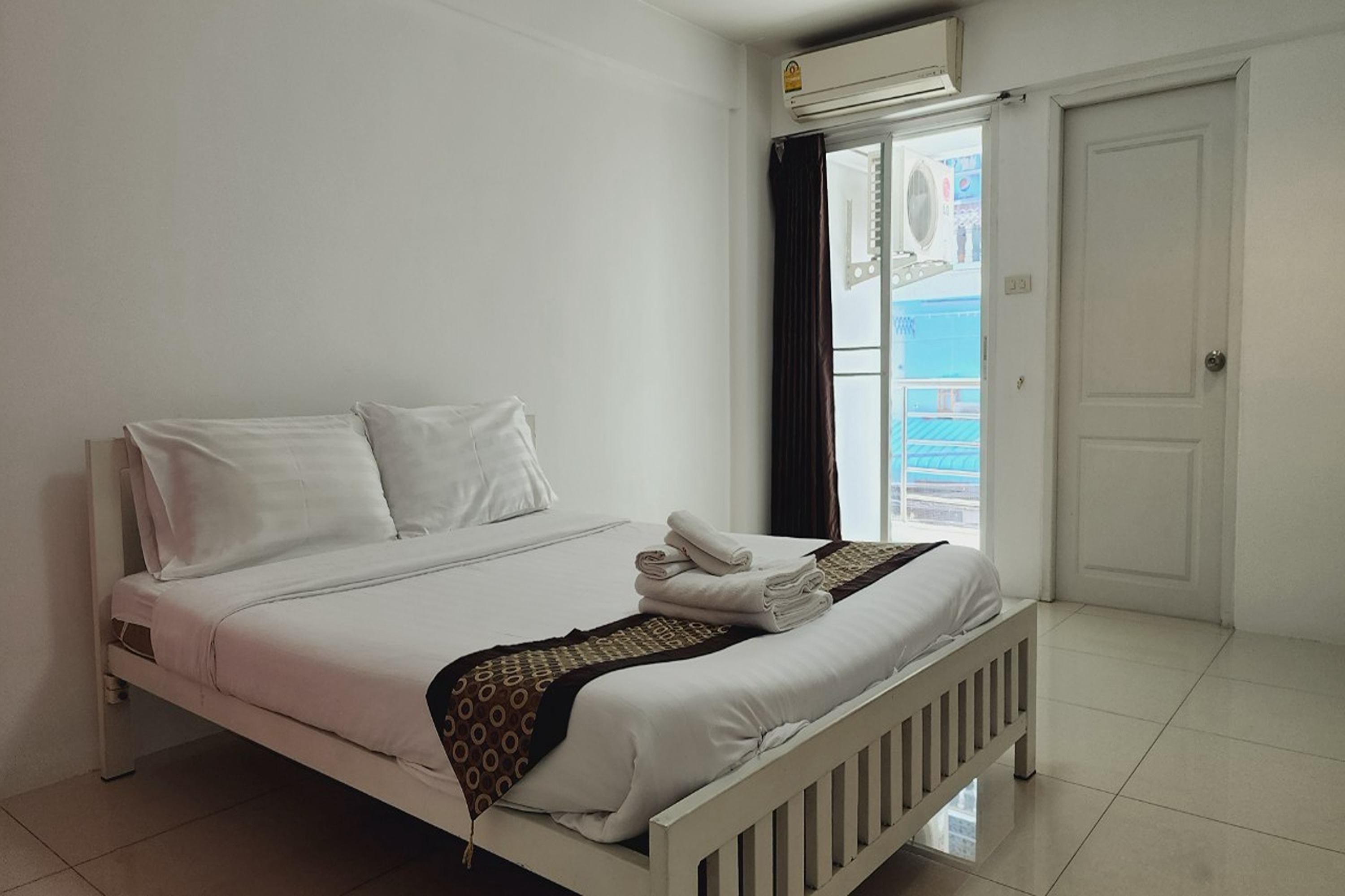 Standard, Double Bed, Zenith Life 5/10