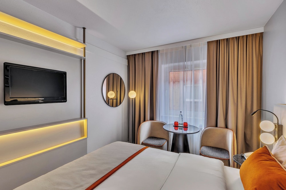 غرفة كومفورت بسرير كوين، Leonardo Hotel Hannover Medical Park 3/6