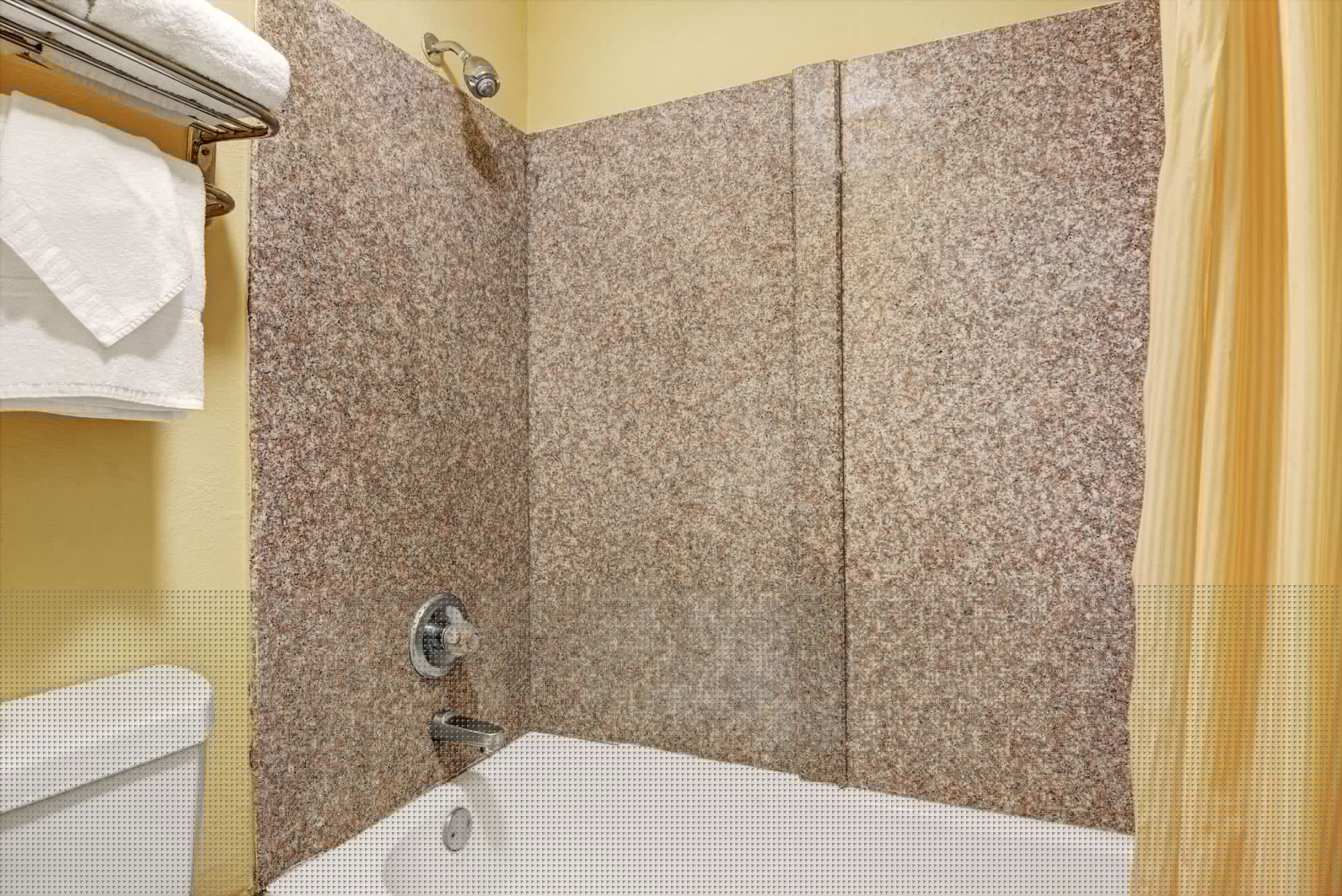 جناح استوديو بسرير كينج للمدخنين، Super 8 by Wyndham Nashville Near Downtown / I-40 4/4