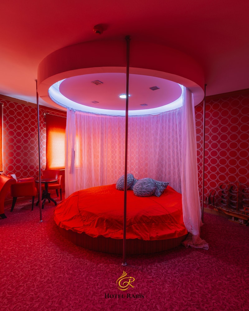 Rabis Hotel 20/45