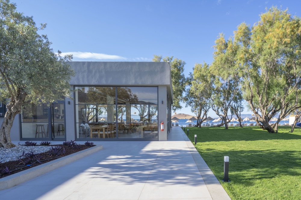 Regia Mare Beach Boutique Hotel 44/50