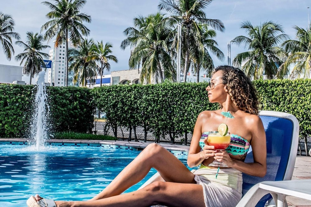 Hotel Jaragua 56/64