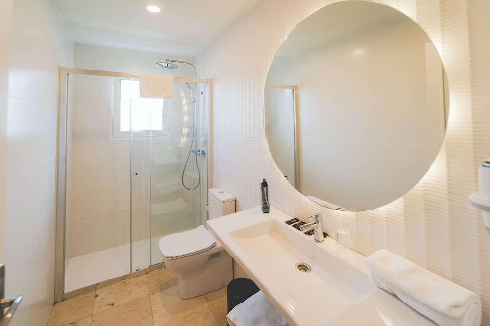 2 Bedrooms, Silver, Twin Beds، Los Olivos Beach Resort 2/2