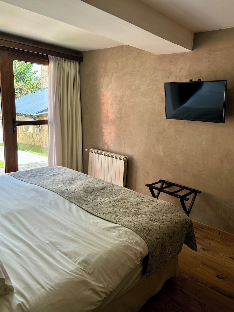 BAHIA PARAISO LUXURY SUITES 16/57