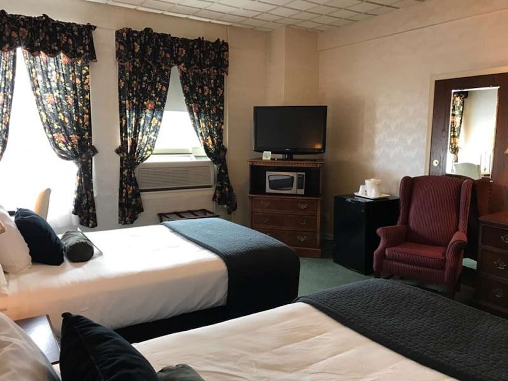 Genetti Hotel SureStay Collection By Best Western 11/44