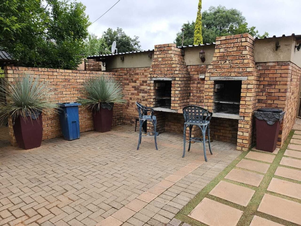 Rusplek Guesthouse Conference Centre & Spa 45/50