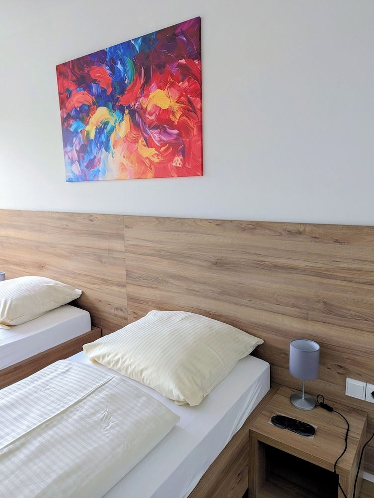 Hotel Herian 12/50
